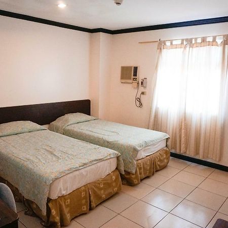 Crowne Garden Hotel Cebu Zewnętrze zdjęcie