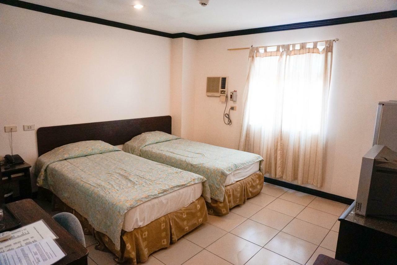 Crowne Garden Hotel Cebu Zewnętrze zdjęcie